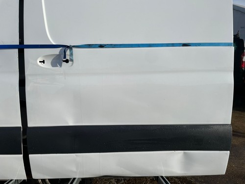 Mercedes Sprinter W907 W910 2018 ON Side Loading Door N/S BREAKING - Image 4