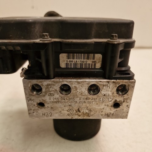 Mercedes Sprinter W906 ABS Pump A0074314612 (2) - Image 8