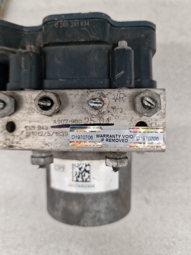 Mercedes Sprinter ABS Pump A9079002504 (109) - Image 7