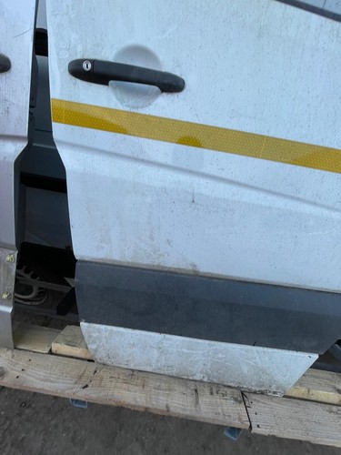 Mercedes Sprinter 2007-2017 Front Door Right Side O/S BREAKING SPRFR130 - Image 6
