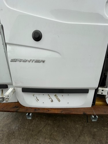 Mercedes Sprinter W906 (2007-2018) Rear Door Left Side N/S BREAKING - Image 3