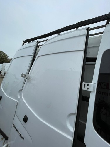 Mercedes Sprinter W906 (2007-2018) Rear Door Left Side N/S BREAKING - Image 8