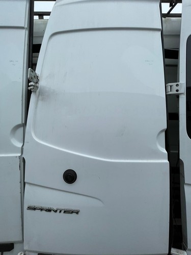 Mercedes Sprinter W906 (2007-2018) Rear Door Left Side N/S BREAKING - Image 9