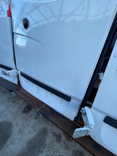 Mercedes Sprinter W906 (2007-2018) Rear Door Left Side N/S BREAKING - Image 6