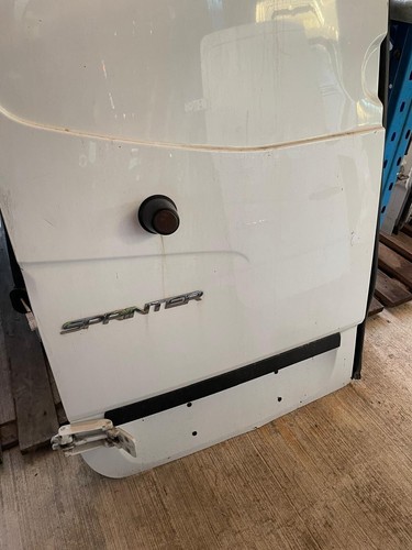 Mercedes Sprinter W906 2007 2018 Rear Door Left Side N/S BREAKING SPRL242 - Image 6
