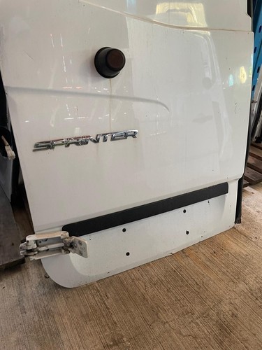 Mercedes Sprinter W906 2007 2018 Rear Door Left Side N/S BREAKING SPRL242 - Image 8
