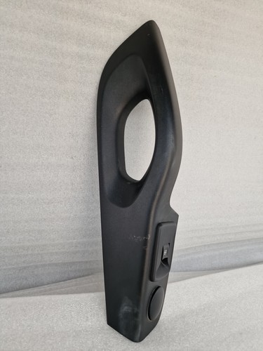 Renault Trafic/Vauxhall Vivaro Front Left Side Window Switch 93456886 (10) - Image 2