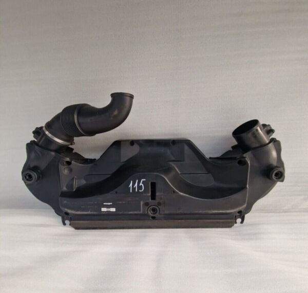 BMW X5 F15 Air Intake Filter Housing 70557338 (115) - Image 4