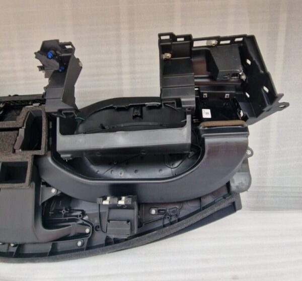 Range Rover Evoque  (2016) Front Dashboard Panel BJ3204320 (207) - Image 20