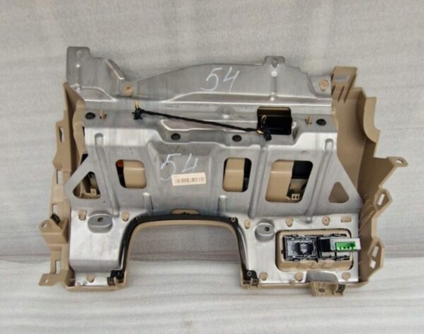Land Rover Discovery (2017) Right Side Dashboard Knee Airbag (52) - Image 4