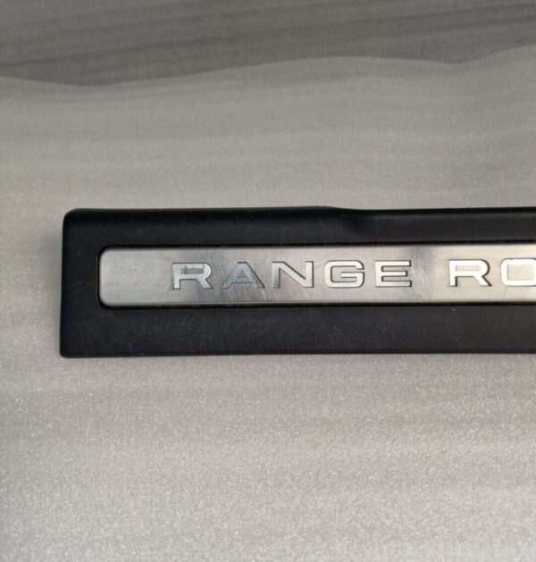 Range Rover Evoque Front Left  ILLUMINATED  Door Panel BJ3213201 (191) Scratches - Image 2