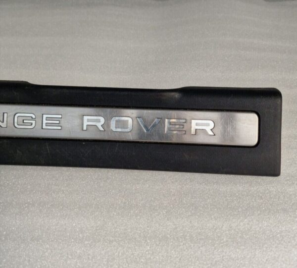 Range Rover Evoque Front Left  ILLUMINATED  Door Panel BJ3213201 (191) Scratches - Image 3