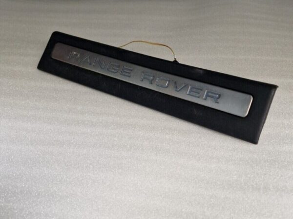 Range Rover Evoque Front Left  ILLUMINATED  Door Panel BJ3213201 (191) Scratches - Image 10