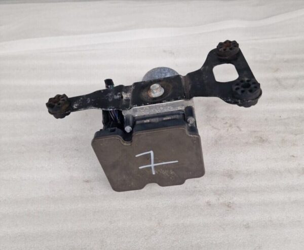 Land Rover Discovery ABS Pump 0265243729 (7) - Image 14