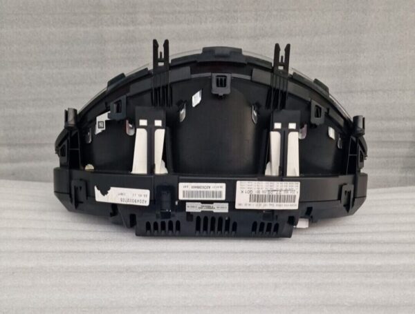 Mercedes C-Class (2007-2015) Speedometer Cluster A2049002705 (3) Scratches - Image 6