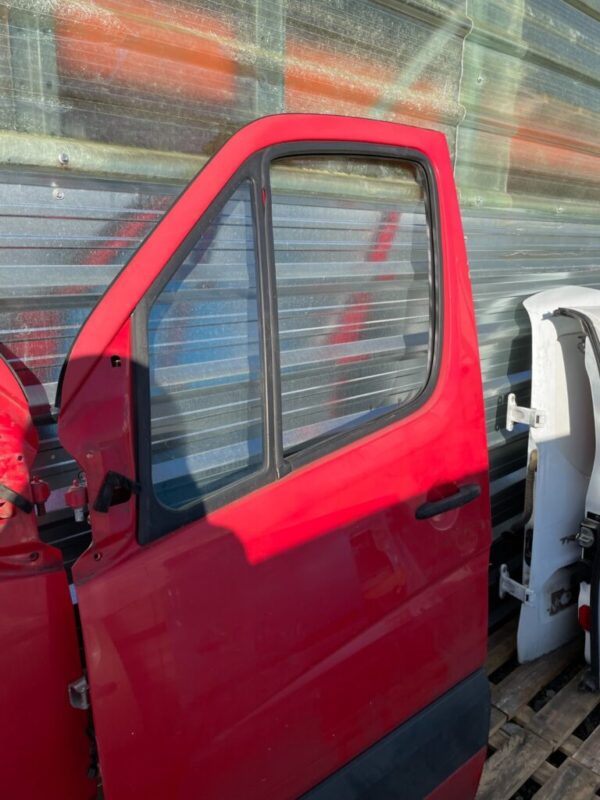 Mercedes Sprinter W906 07-18 Front Door Left Side N/S BREAKING - Image 4