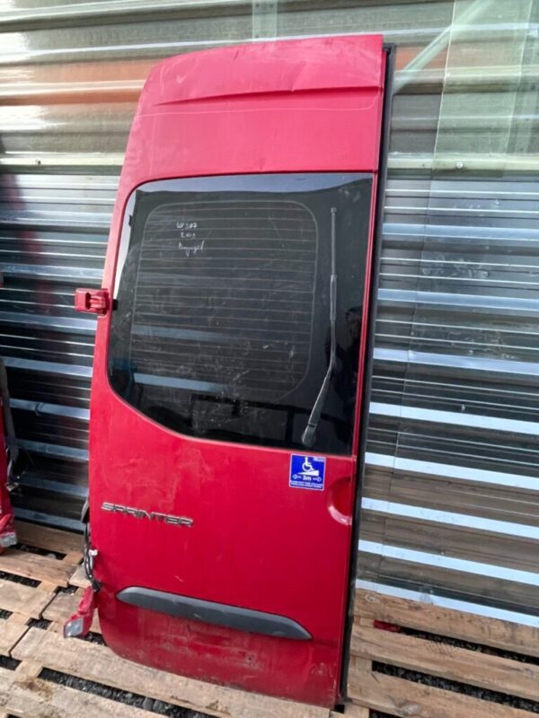 Mercedes Sprinter W907 RWD Rear Door With Glass Damaged In Red BREAKING