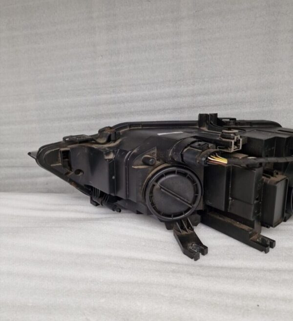 Audi A5 (2011) Right Side Headlight (76) - Image 14