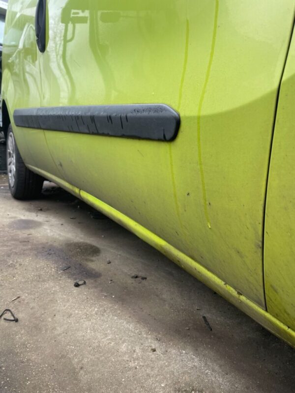Fiat Doblo 13-On Front Door Right Side O/S With Mirror BREAKING - Image 4