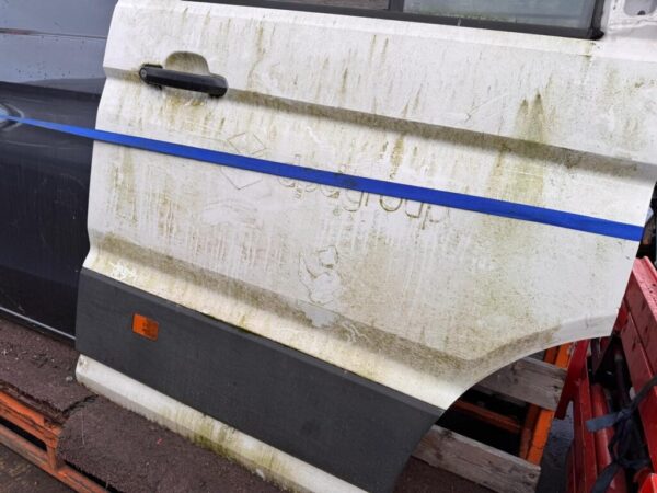 Volkswagen Crafter/MAN TGE 2018 2024 Front Door Right Side O/S BREAKING - Image 3