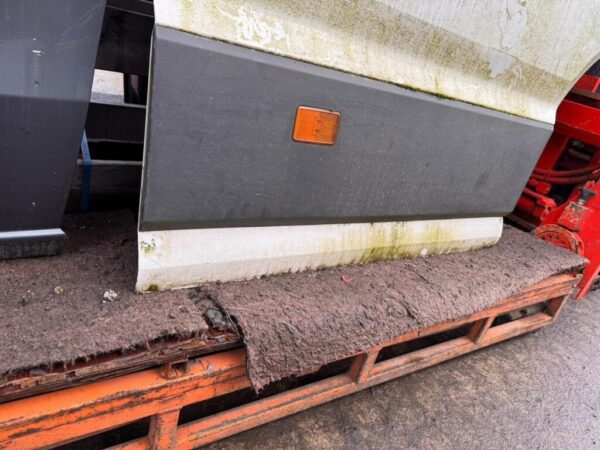 Volkswagen Crafter/MAN TGE 2018 2024 Front Door Right Side O/S BREAKING - Image 14