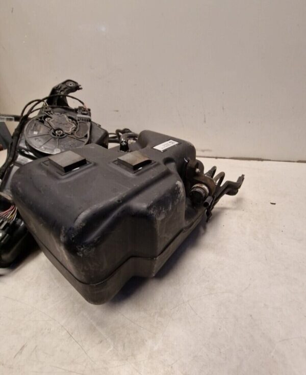 BMW 3 4-SERIES ADBLUE TANK 7433648 (20) - Image 16