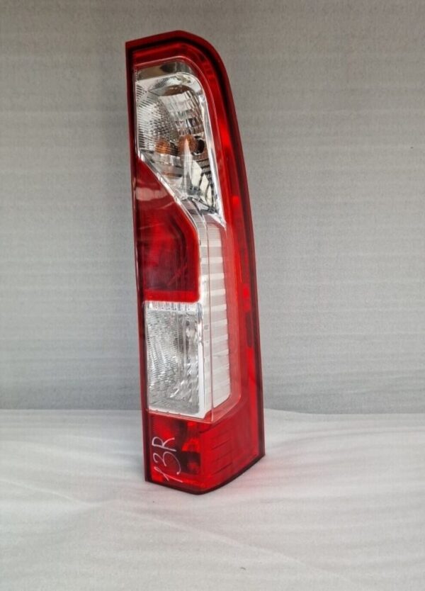 Renault Master/Vauxhall Movano Right Side Rear Light 17148500 (13) Scratches - Image 18