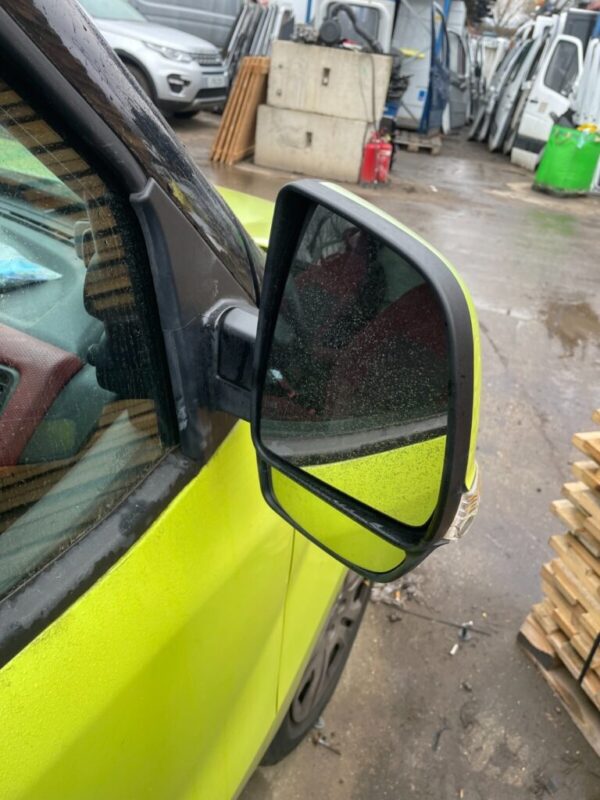 Fiat Doblo 13-On Front Door Right Side O/S With Mirror BREAKING - Image 9