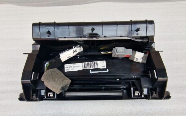 Range Rover Sport  Heater Climate Controle Panel  DK62045A66 (14)(Scratches) - Image 4