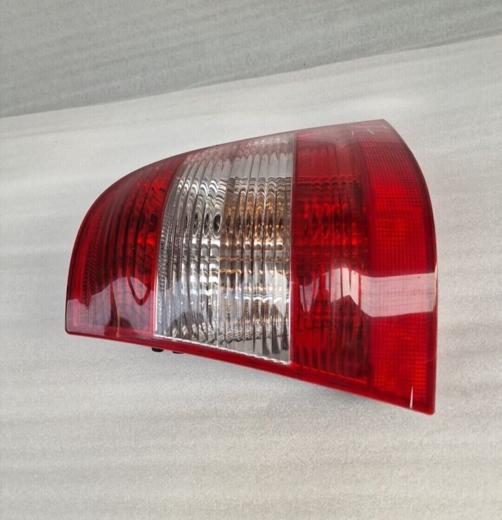 Mercedes ML-Class 1999-2005 Right Side Rear Light A1638202064 (71) Scratches - Image 12