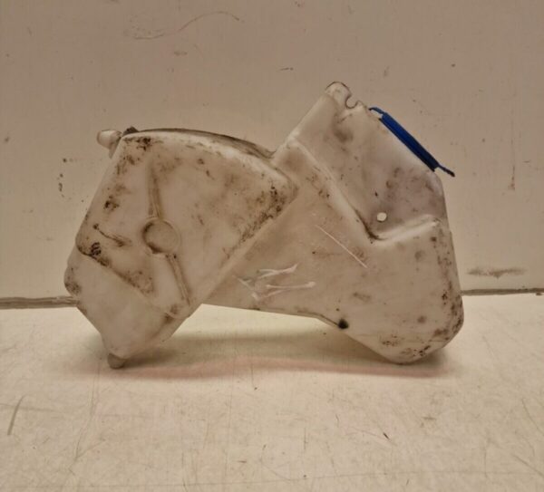 Mercedes Sprinter Windscreen Washer Bottle 9018690120 (11) - Image 6