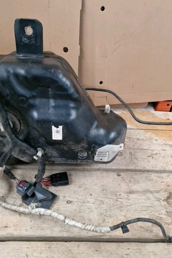 Ford Transit Custom Adblue Tank  GK215J228XX(18) - Image 4