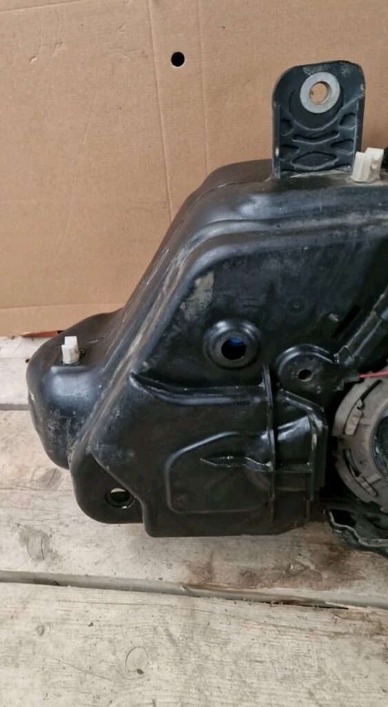 Ford Transit Custom Adblue Tank GK215J228AF (19) - Image 2