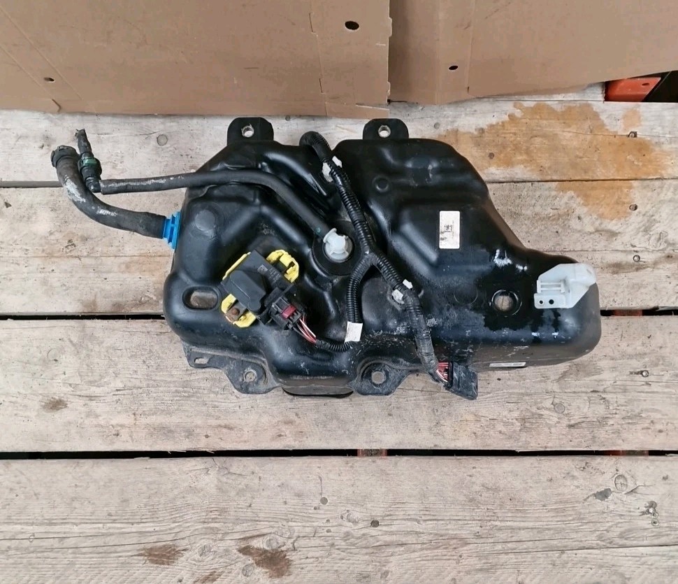 Ford Transit Custom Adblue Tank GK215J228AF (19) - Image 11