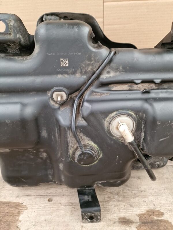 VAUXHALL VIVARO/RENAULT TRAFIC ADBLUE TANK 172A27073R (31) - Image 3