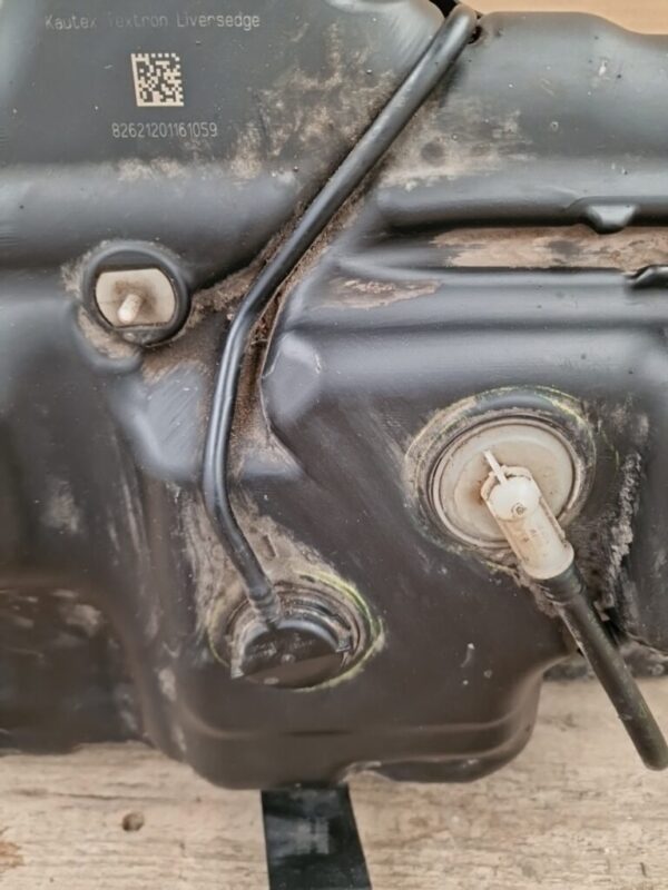 VAUXHALL VIVARO/RENAULT TRAFIC ADBLUE TANK 172A27073R (31) - Image 4