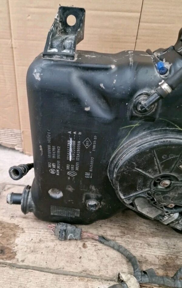 VAUXHALL VIVARO/RENAULT TRAFIC ADBLUE TANK 172A21178R (38) - Image 9