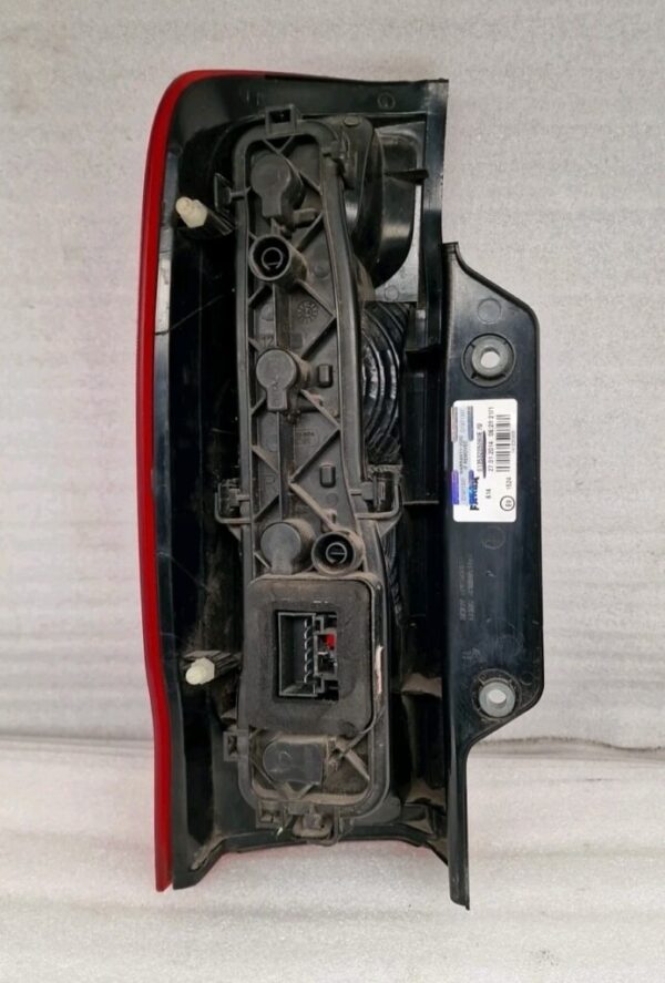 Peugeot Bipper/Nemo/Fiorino(2013) Right Side Rear Light 01353205080(5)Scratches - Image 10