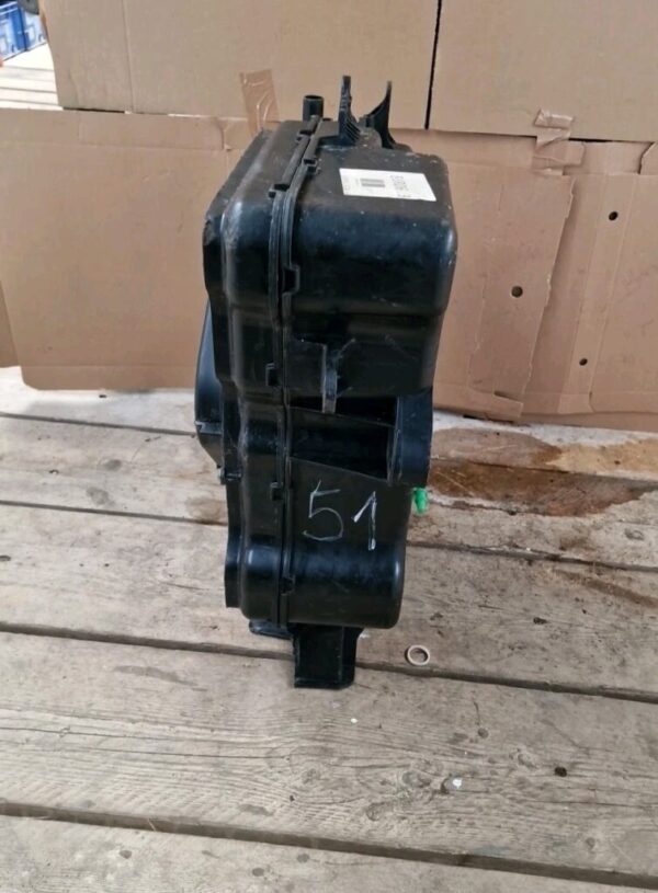 Peugeot Expert/Dispatch/Vivaro/ Proace ADBLUE TANK 4098016 (51) - Image 9