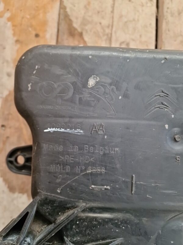 Peugeot Expert/Dispatch/Vivaro/ Proace ADBLUE TANK 4098016 (51) - Image 14