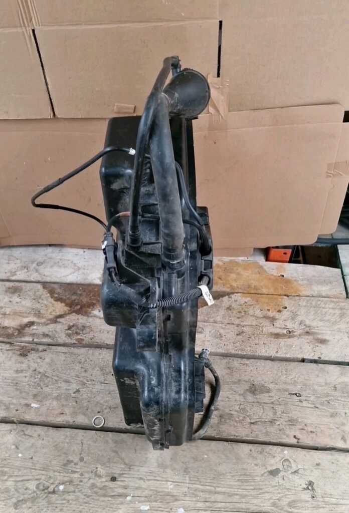 Peugeot Expert/Dispatch/Vivaro/ Proace ADBLUE TANK 4098016 (55) - Image 7
