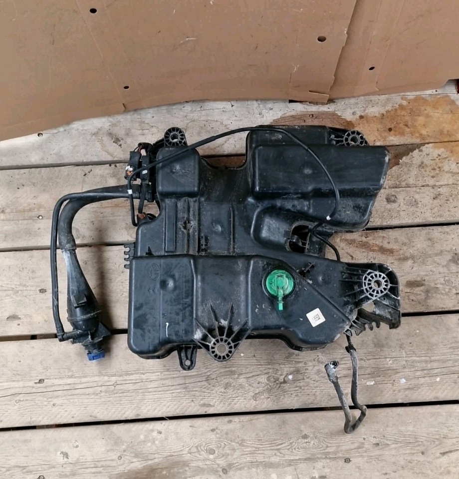 Peugeot Expert/Dispatch/Vivaro/ Proace ADBLUE TANK 4098016 (55) - Image 9