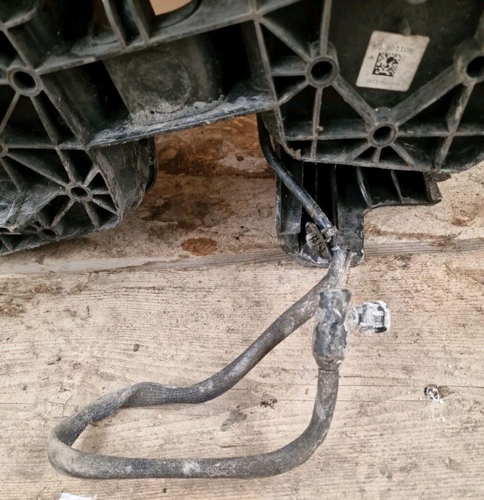 Peugeot Expert/Dispatch/Vivaro/ Proace ADBLUE TANK 4098016 (55) - Image 21