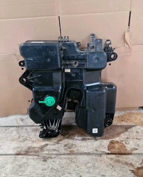 Peugeot Expert/Dispatch/Vivaro/ Proace ADBLUE TANK 4098016 (57)