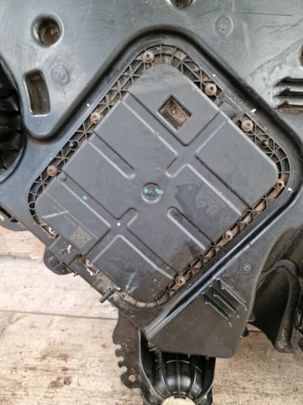 CITROEN DISPATCH (2016-2023) ADBLUE TANK P1001374 (61) - Image 10
