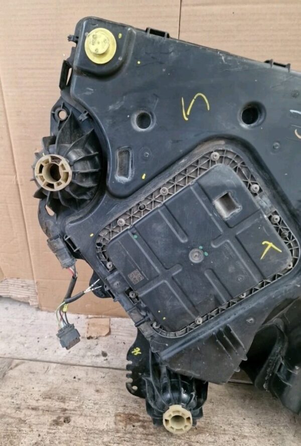 CITROEN DISPATCH (2016-2023) ADBLUE TANK P1001374 (63) - Image 2