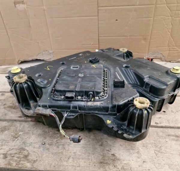 CITROEN DISPATCH (2016-2023) ADBLUE TANK P1001374 (63) - Image 16