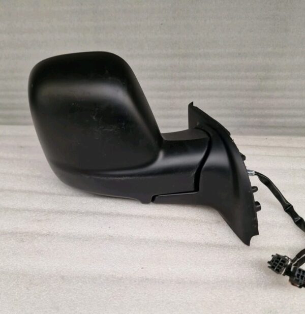 Citroen Berlingo/Pertner/Combo (2023) Right Side Mirror 98526836(87)Scratches