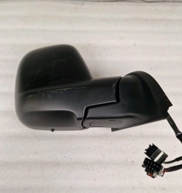 Citroen Berlingo/Pertner/Combo (2023) Right Side Mirror 98526836(87)Scratches - Image 2