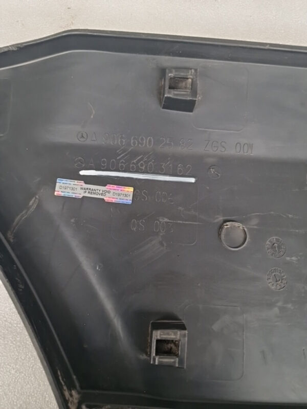 Mercedes Sprinter W906 Rear Left Side Moulding Trim A9066903162 (A2) Scratches - Image 12
